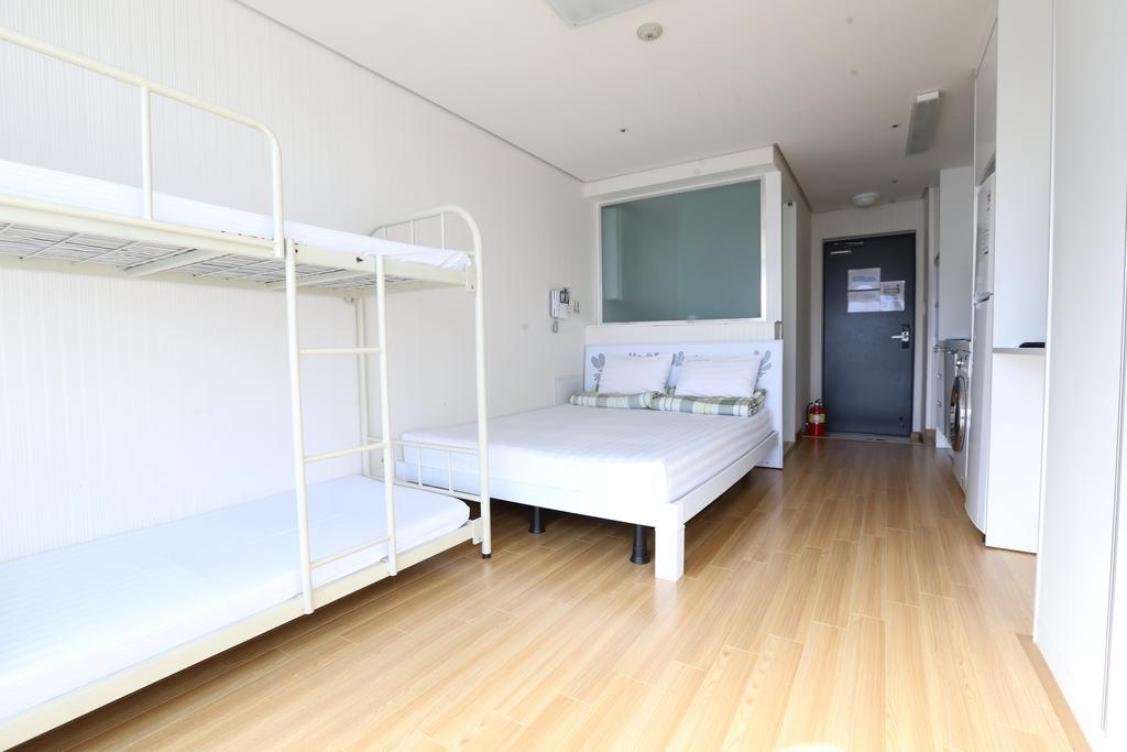 Phil House Hostel Guri Room photo