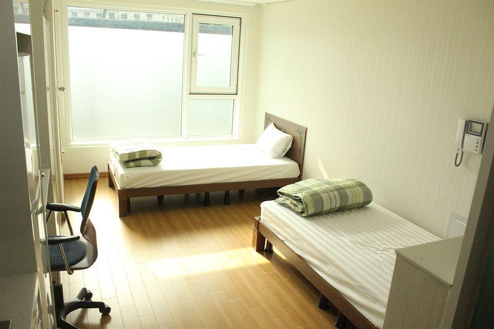 Phil House Hostel Guri Exterior photo